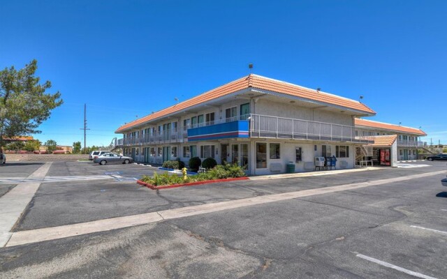 Отель Motel 6 Lancaster, CA 2* США, Ланкастер - отзывы, цены и фото