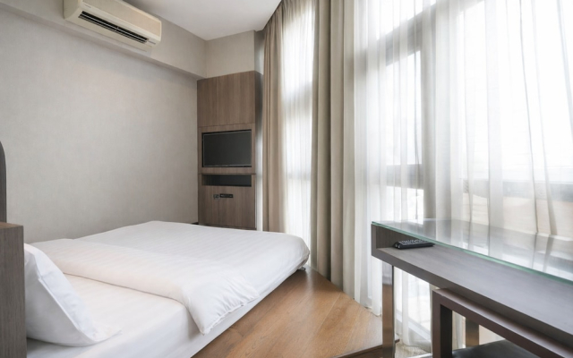 Amrise Hotel Kitchener Stay From 9PM to 8AM
