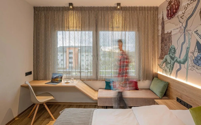 Adoro Aparthotel