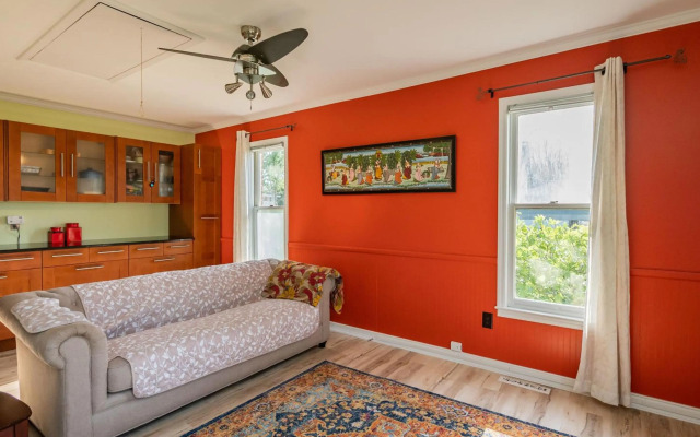 Dockside Paradise by Oak Island Accommodations
