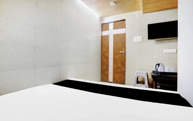 Hotel O Ambedkar Chowk Ulhasnagar