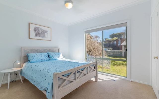 Beach Views ON Beilby - Free Wifi & Foxtel - PET Friendly
