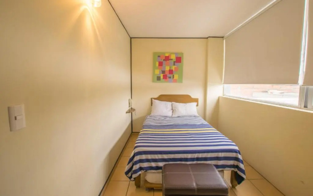Hotel Mateos 1215