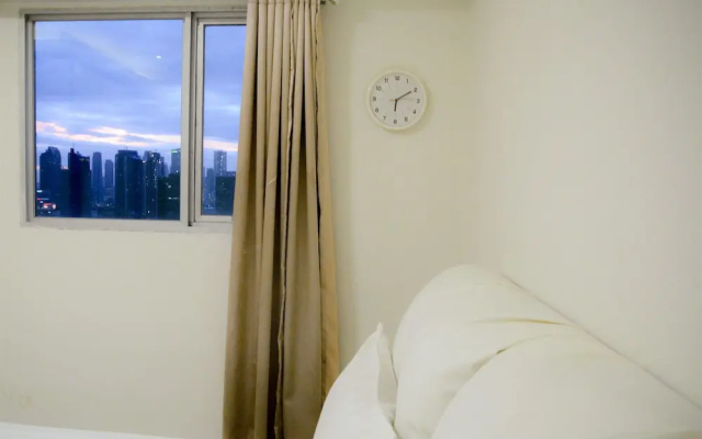 2 Bedrooms The Wave Kuningan Apartment by Travelio