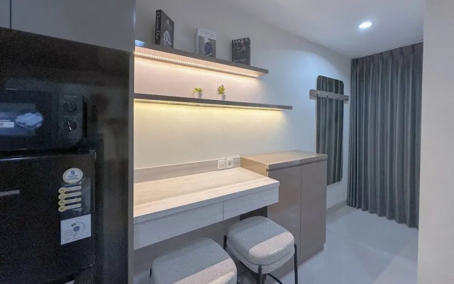 Modern Suite 1Br At Grand Sungkono Lagoon Apartment