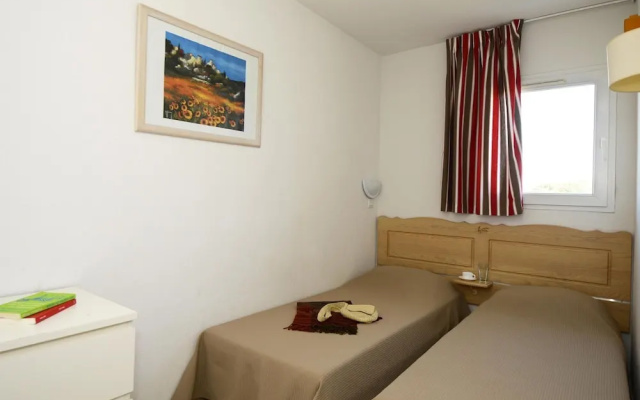 Apartment in Hilltop Setting