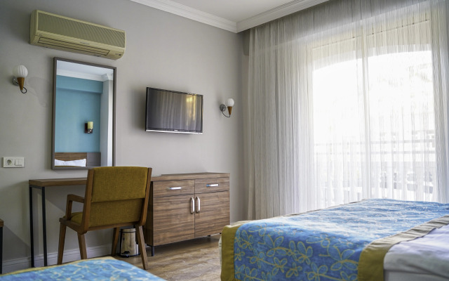 Side Village Hotel