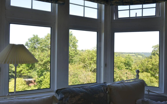 High Beeches B & B