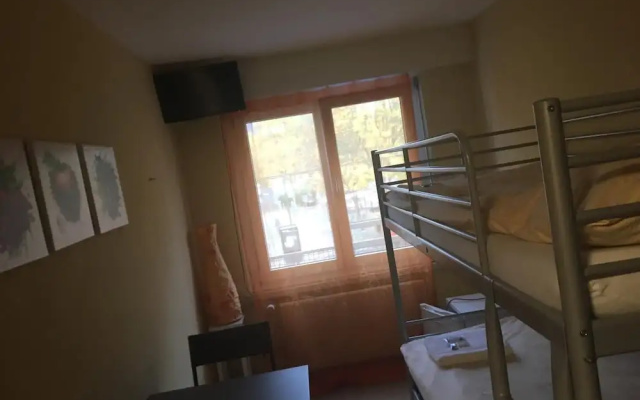Hotel & Backpackers Zak