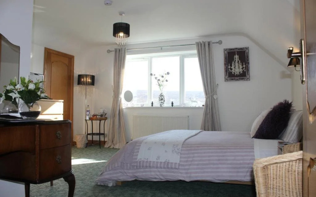 Oak Lodge