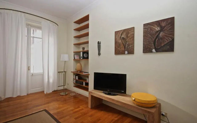Colosseum Apartment