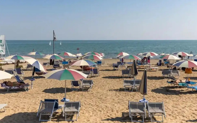 Relax in our Seaview Flat