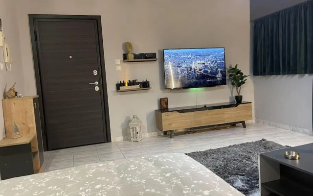 Central Modern Apartment Volos