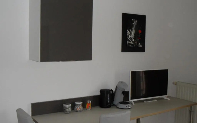 # Studio Bon Emplacement Avec Parking #