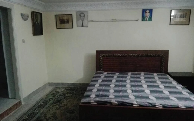 Ashhubz Lodges