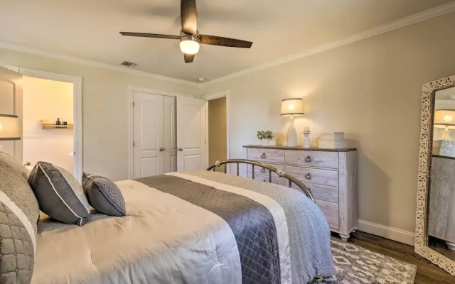 Mattituck Home w/ Fireplaces - Near Wineries