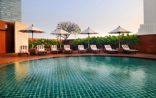 Отель Tower Club at lebua
