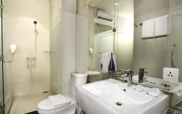 Whiz Prime Hotel Kelapa Gading