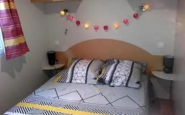 Mobil-Home Dans Lotissement Tres Tranquille