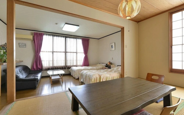 Yumoto Miyoshi