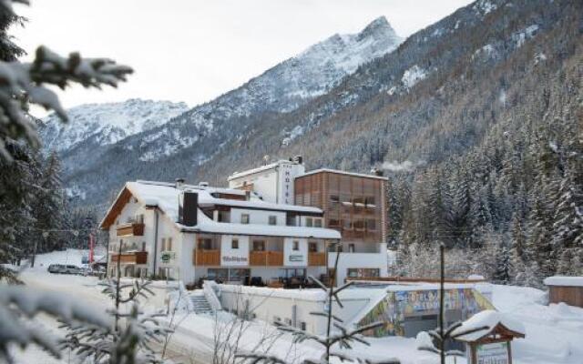 Hotel Restaurant Waldheim Монклассико вид на фасад