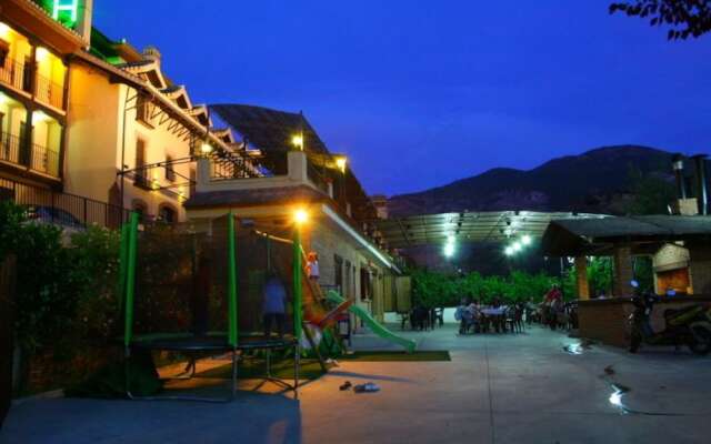 Hotel Rural Huerta Del Laurel вид на фасад