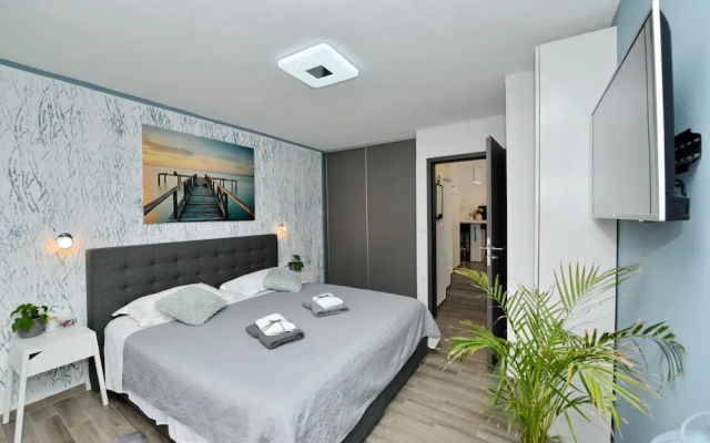Villa Popandrock Sleeps 5 With Parking