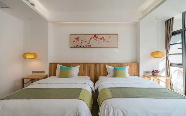 CTN LiRiver Boutique Hotel