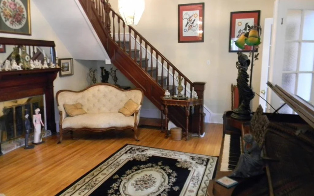 Hannam House Bed & Breakfast