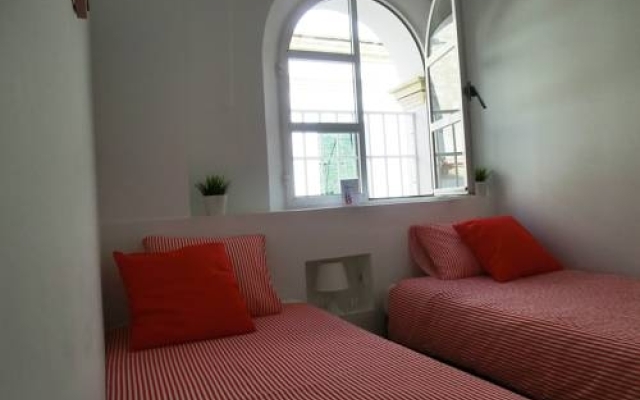 Отель Bed & Breakfast Jerez Испания, Херес-де-ла-Фронтера - отзывы, цены и фото номеров - забронировать отель Bed & Breakfast Jerez онлайн комната для гостей