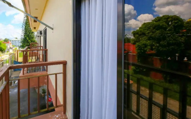 OYO 792 Wil's Suites