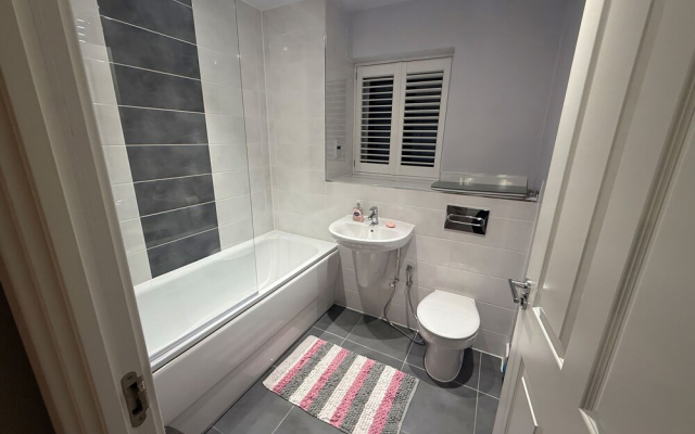 14 Becket Close