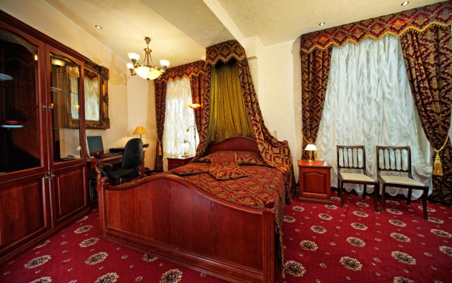 Отель Monte Kristo