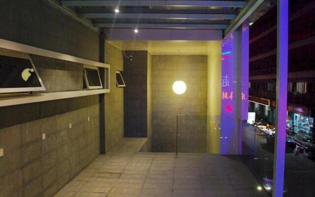 Отель Colour Inn - She Kou Branch Китай, Шэньчжэнь - отзывы, цены и фото номеров - забронировать отель Colour Inn - She Kou Branch онлайн вид на фасад