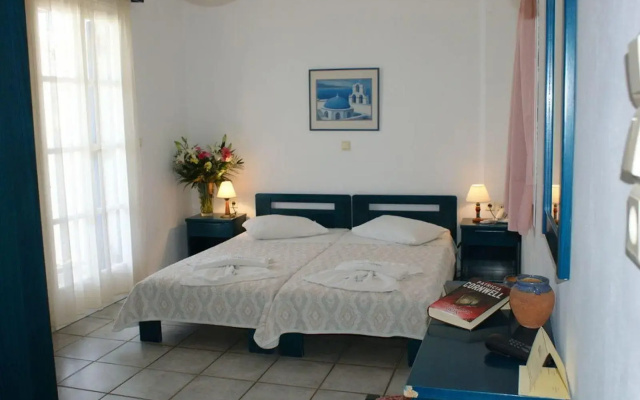 Alkyoni Beach Hotel