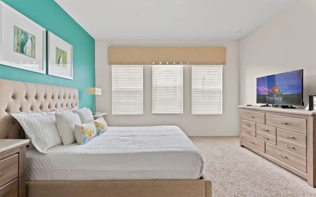 Private Pool at Solterra 4BR Townhome