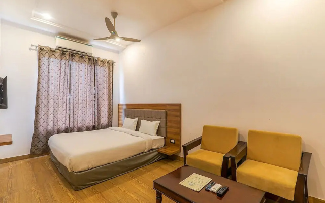 Fabexpress Global Inn New
