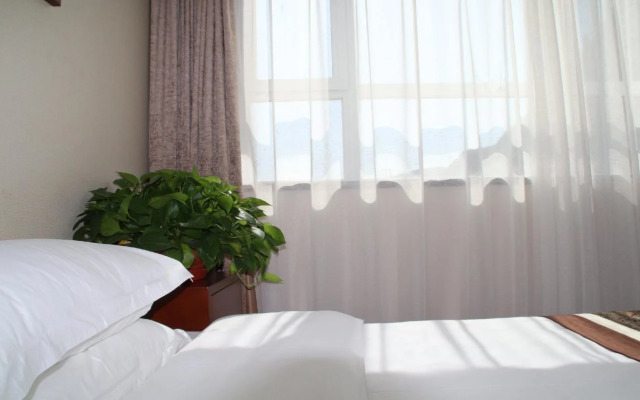 Luyuan Hotel