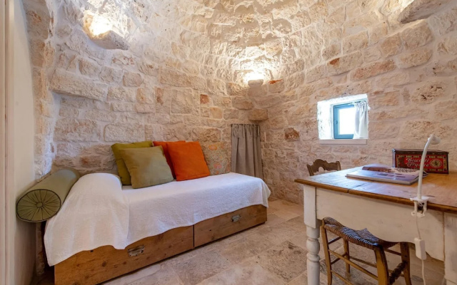 Tenuta Diciassetteconi Trulli With Pool
