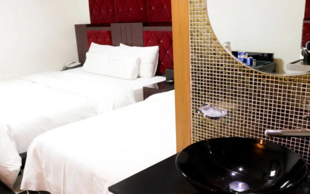 Jm Hotel