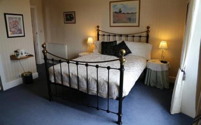 The Pines Guesthouse