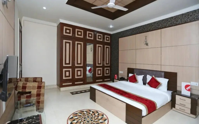 OYO 14789 Kempinski Wide