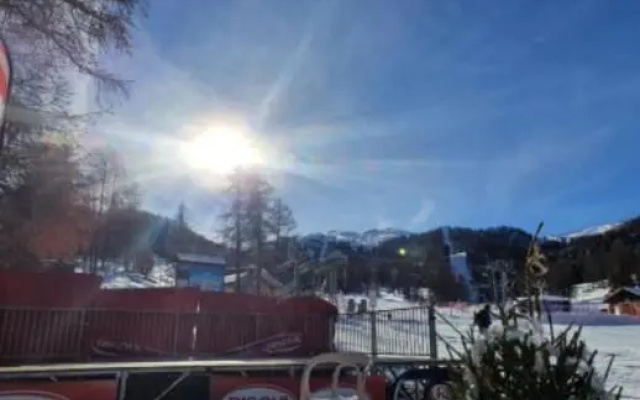 appartement station Risoul 1850 pied des pistes LE VILLARET 2