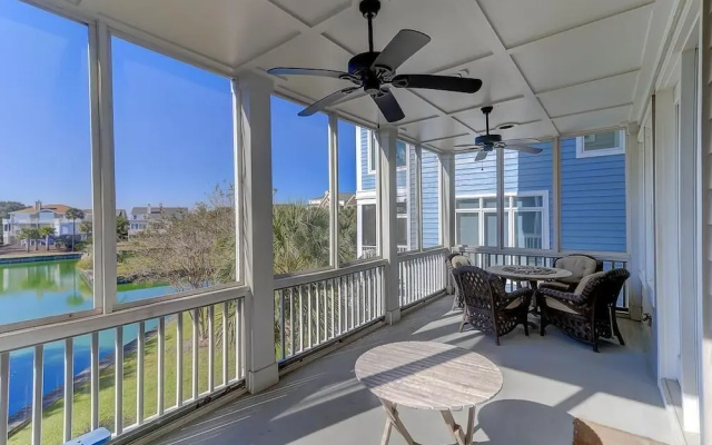 21 Ocean Point