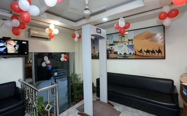 Hotel Flight Path Near IGI Airport