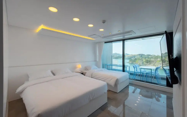 Siro Private Resort