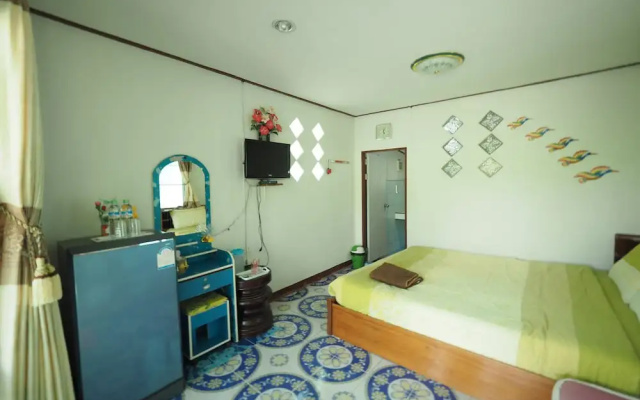 Baan Suanjarean Resort