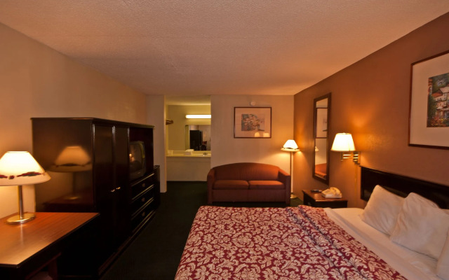Country Hearth Inn & Suites Marietta