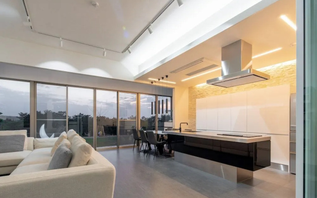 Luxury Hillside Villa with Sea Views