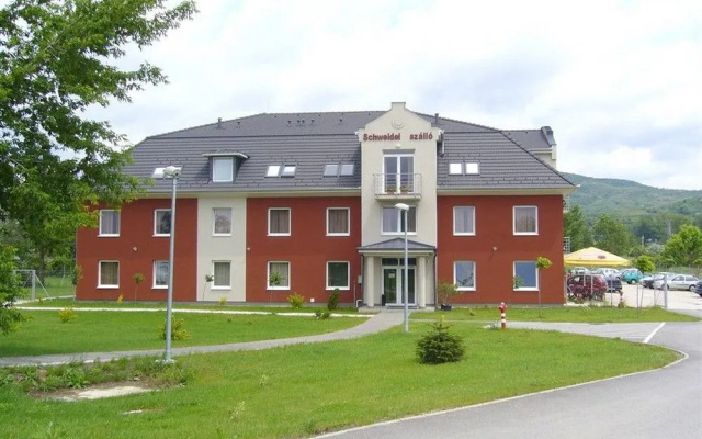 Schweidel Szll